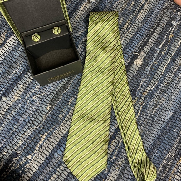 Men’s tie - Picture 3 of 4
